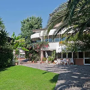 *** Hotel La Chandelle Italien