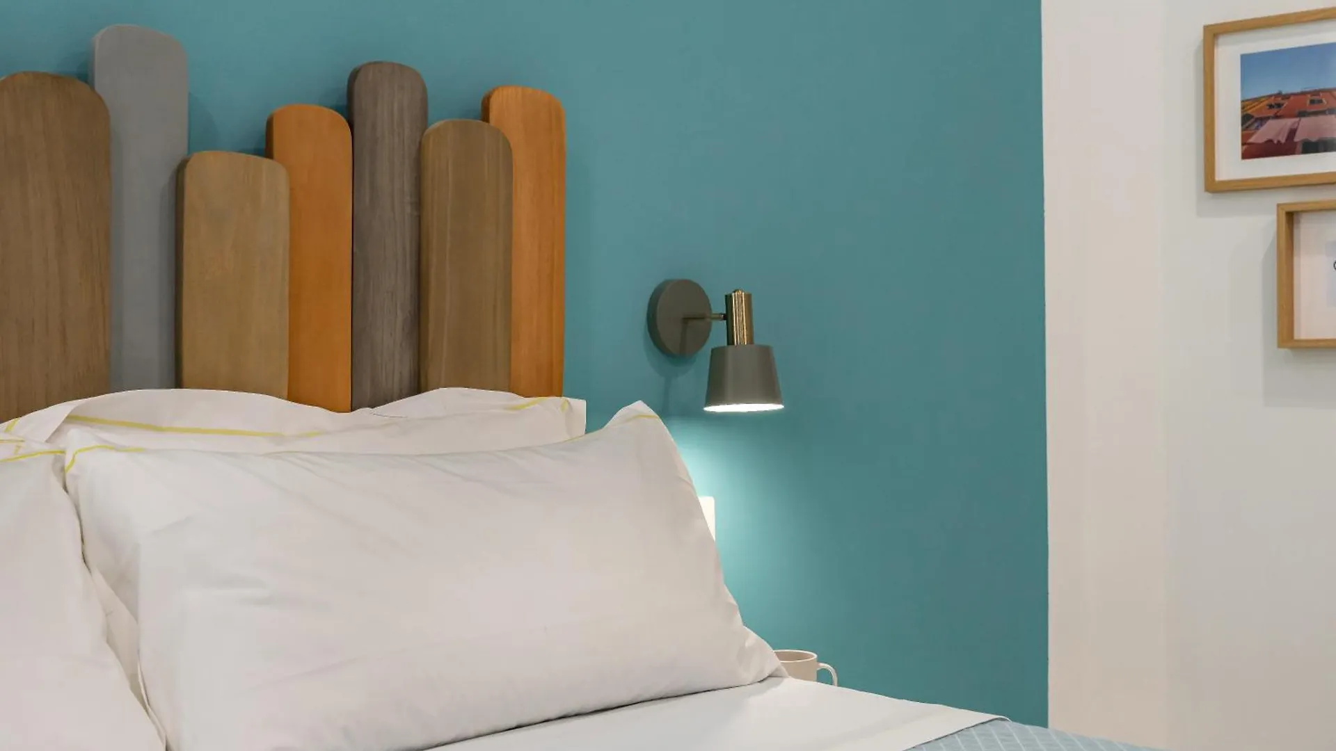 6Th Land - Rent Rooms Affittacamere La Spezia 2*,  Italy