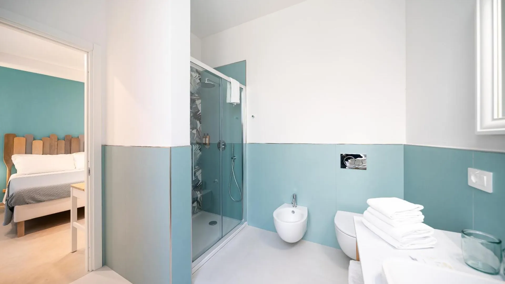 6Th Land - Rent Rooms Affittacamere La Spezia