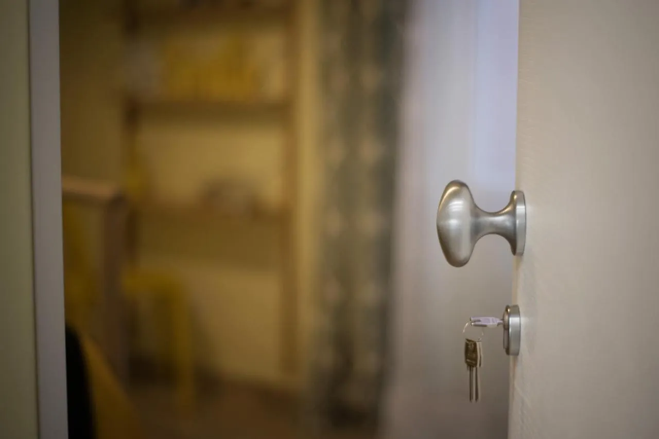 6Th Land - Rent Rooms Affittacamere La Spezia